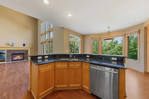 1517 Covington Lane Eagan MN 55122