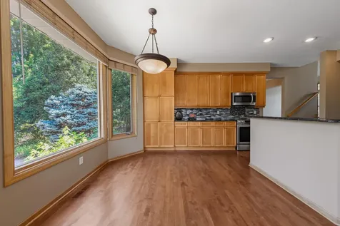 1517 Covington Lane Eagan MN 55122
