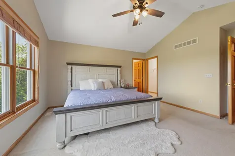 1517 Covington Lane Eagan MN 55122