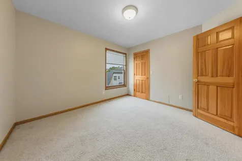 1517 Covington Lane Eagan MN 55122