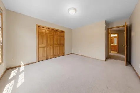 1517 Covington Lane Eagan MN 55122