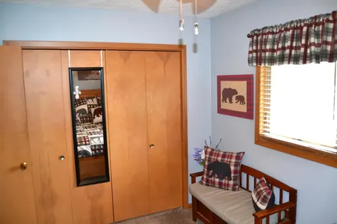 1544 Dickson Drive Hendricks MN 56136