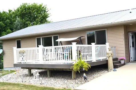1544 Dickson Drive Hendricks MN 56136