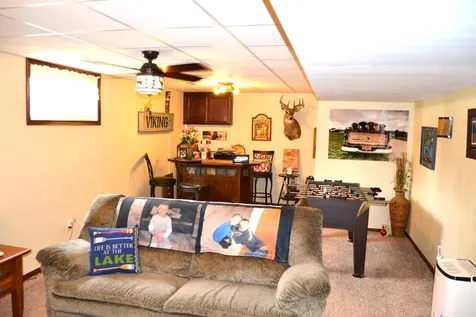 1544 Dickson Drive Hendricks MN 56136