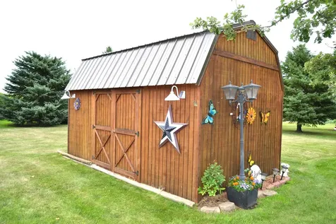 1544 Dickson Drive Hendricks MN 56136