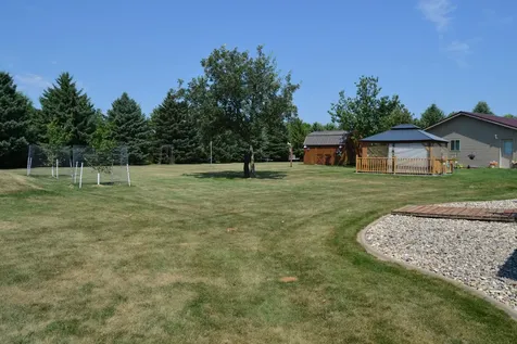 1544 Dickson Drive Hendricks MN 56136