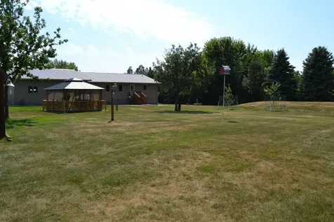 1544 Dickson Drive Hendricks MN 56136