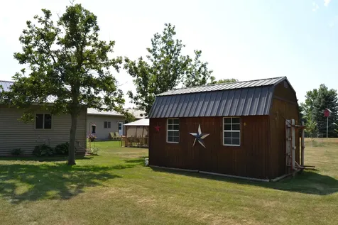 1544 Dickson Drive Hendricks MN 56136