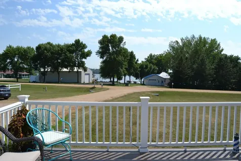 1544 Dickson Drive Hendricks MN 56136
