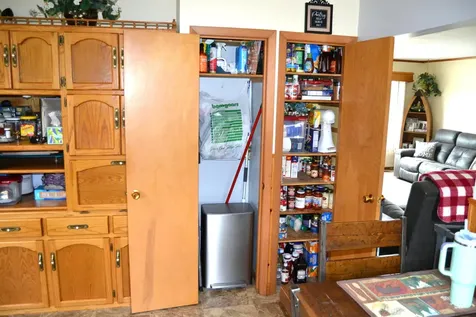 1544 Dickson Drive Hendricks MN 56136