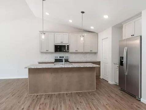 4944 River Oaks Road Rockford MN 55373