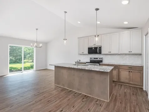 4944 River Oaks Road Rockford MN 55373