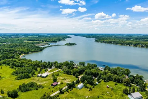 34857 E Trinity Point Road SE Mentor MN 56736