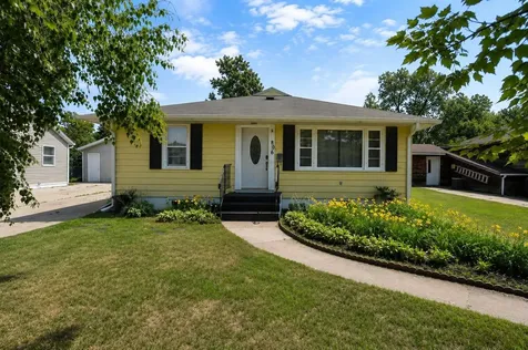 806 5th Street NE Staples MN 56479