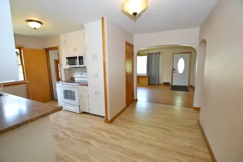 806 5th Street NE Staples MN 56479