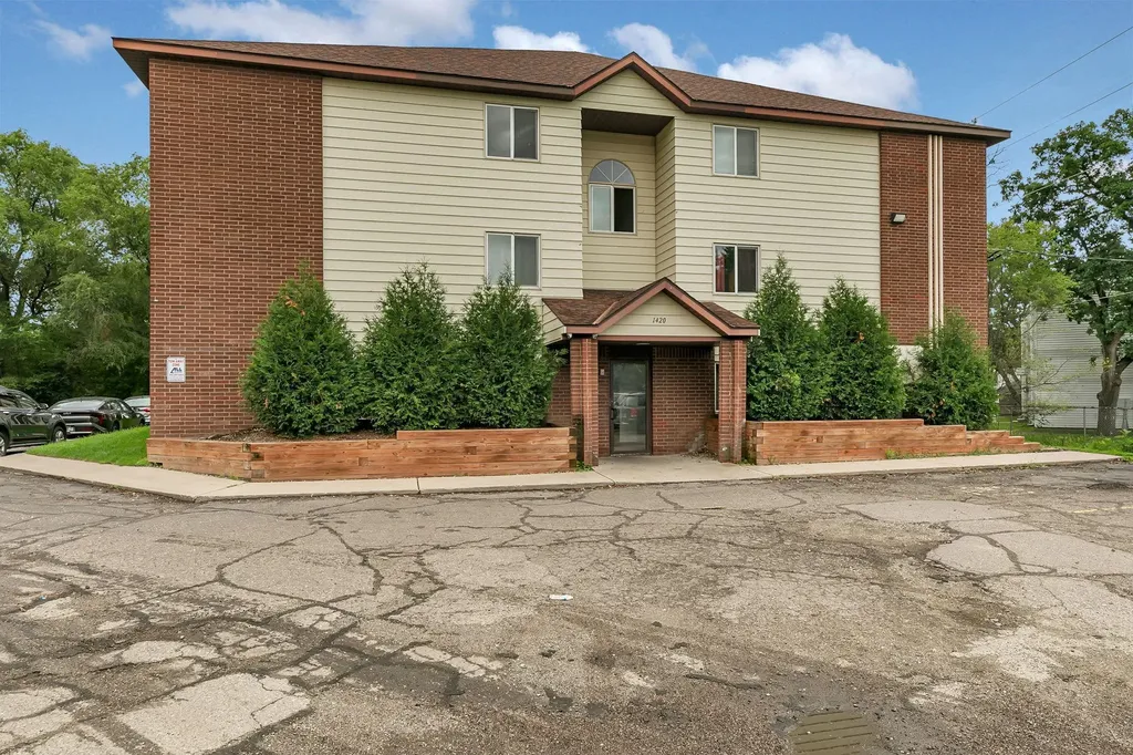 1416 6th Avenue S Saint Cloud MN 56301