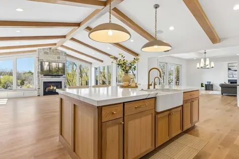 1155 Heritage Lane Wayzata MN 55391