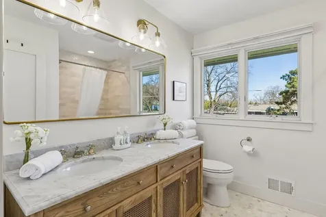 1155 Heritage Lane Wayzata MN 55391