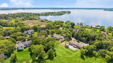 1155 Heritage Lane Wayzata MN 55391