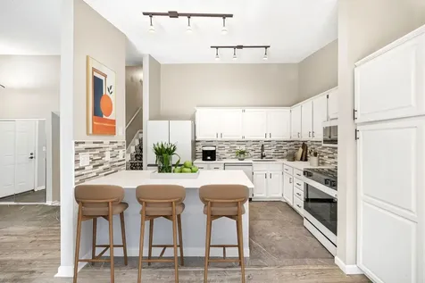 9712 Cimarron Circle Minnetonka MN 55305