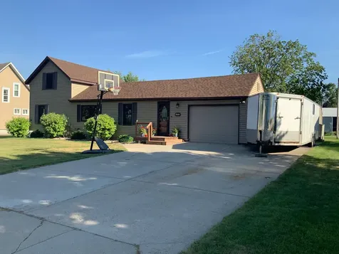 819 5th Street Nicollet MN 56074