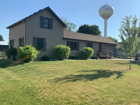 819 5th Street Nicollet MN 56074