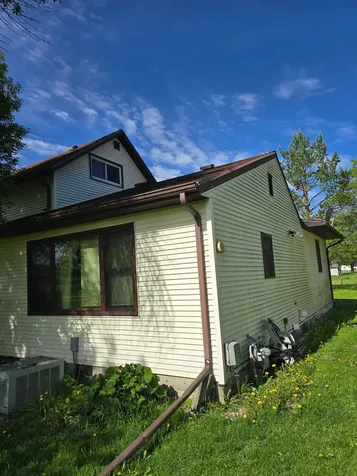 604 E Willow Avenue Olivia MN 56277