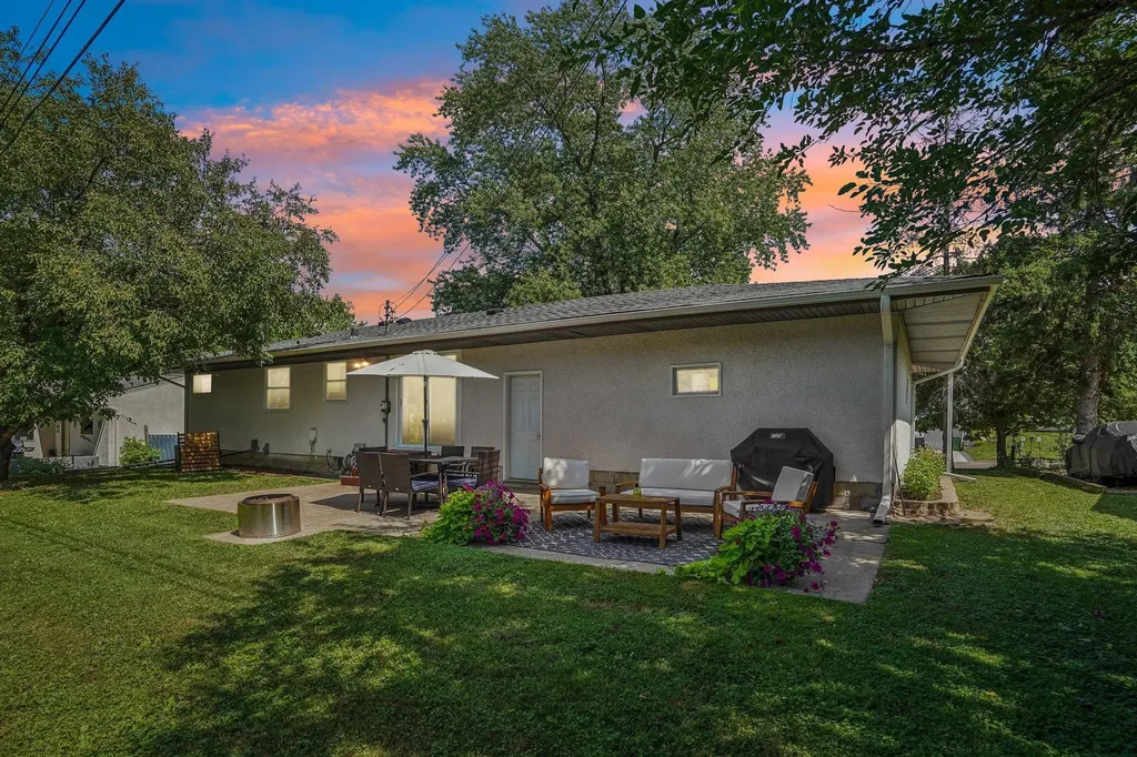 681 Terrace Drive Roseville MN 55113