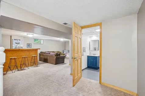 681 Terrace Drive Roseville MN 55113