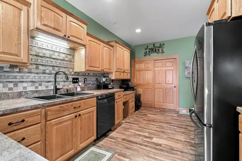 508 19th Avenue W West Fargo ND 58078