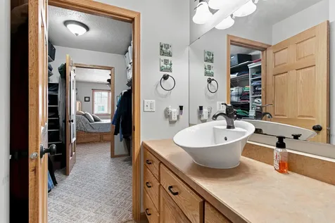 508 19th Avenue W West Fargo ND 58078