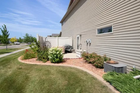 508 19th Avenue W West Fargo ND 58078