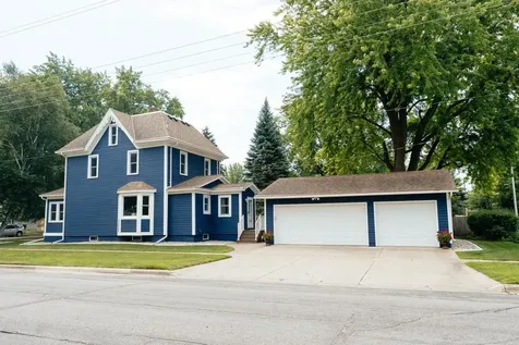 1527 Ford Avenue N Glencoe MN 55336