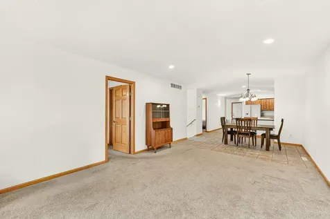 2970 Kenosha Drive NW Rochester MN 55901