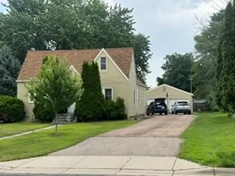 503 N Elm Street Belle Plaine MN 56011