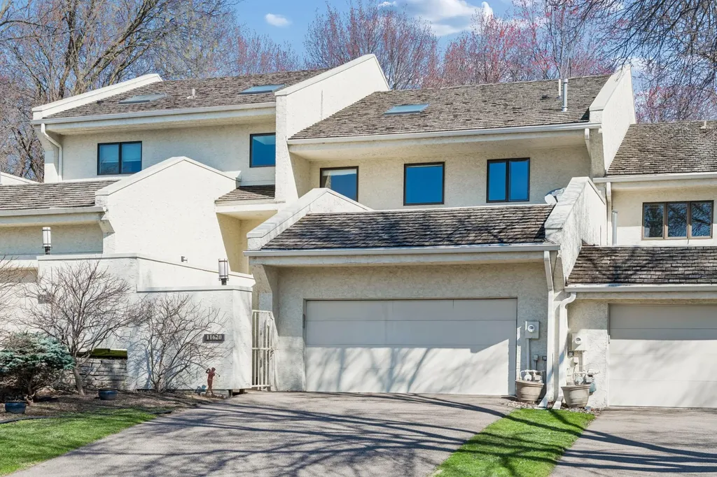 11620 Vista Drive Hopkins MN 55343