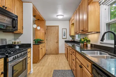 3613 Robin Lane Minnetonka MN 55305