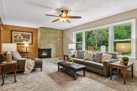 3613 Robin Lane Minnetonka MN 55305