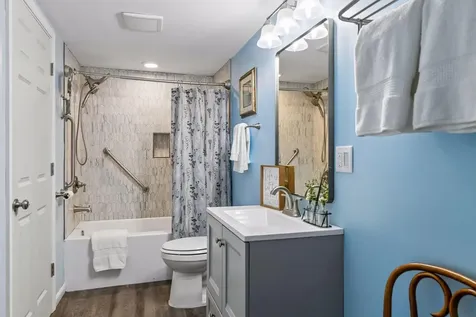 3613 Robin Lane Minnetonka MN 55305