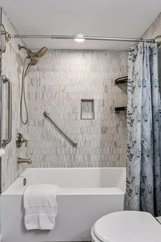 3613 Robin Lane Minnetonka MN 55305