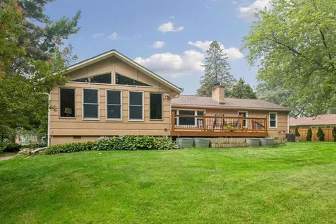 3613 Robin Lane Minnetonka MN 55305