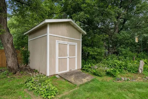 3613 Robin Lane Minnetonka MN 55305