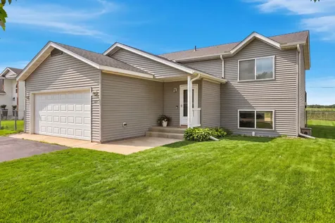 321 Jasmine Lane Saint Joseph MN 56374