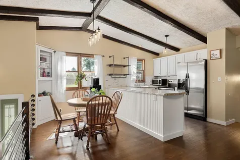 1304 Swanhill Drive Albert Lea MN 56007