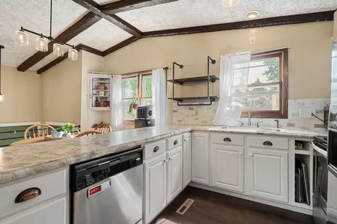 1304 Swanhill Drive Albert Lea MN 56007