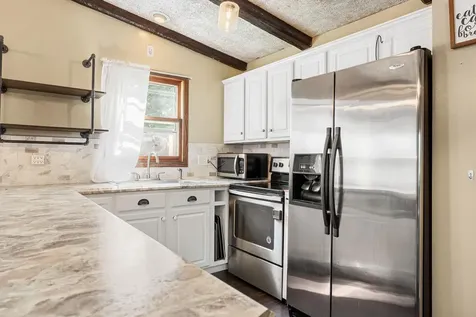 1304 Swanhill Drive Albert Lea MN 56007