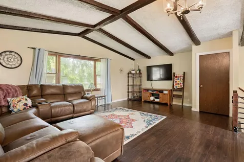 1304 Swanhill Drive Albert Lea MN 56007
