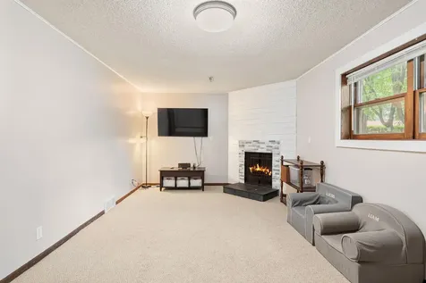 1304 Swanhill Drive Albert Lea MN 56007