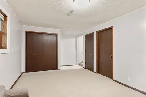 1304 Swanhill Drive Albert Lea MN 56007