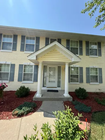 931 Sterling Street S Maplewood MN 55119